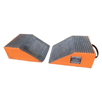 MAXSafe® 2 Piece Cribbing V-Block with Lanyard, Orange, 125 x 250 x 600mm L